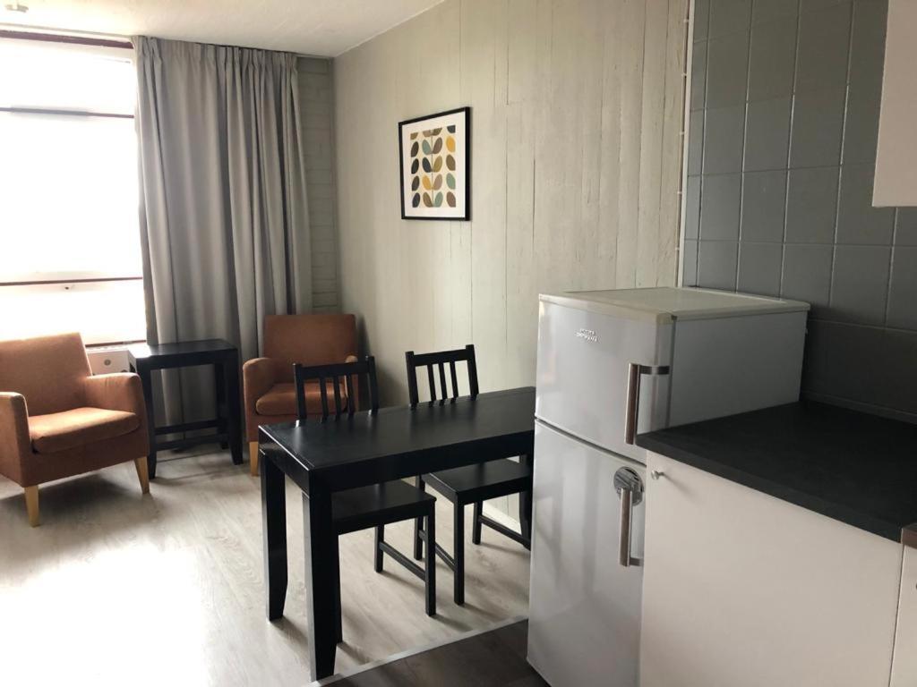 Hotel & Hostel Silmu Evitskog Екстериор снимка